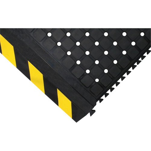 Hog Heaven® Drainable Linkable Mat - Middle, Width, Length, 3-2/3', Thickness, 3/4", Colour, Black/Yellow, Material, Nitrile