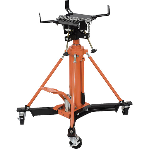 UAV879